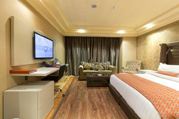 Hotel Victoria Crown Plaza