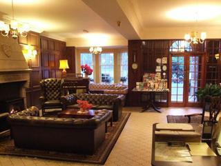 Knipoch Hotel