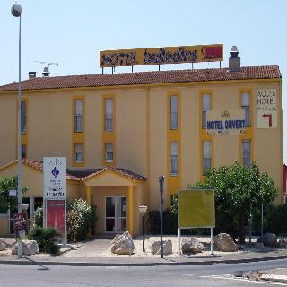 Balladins Arles Hotel