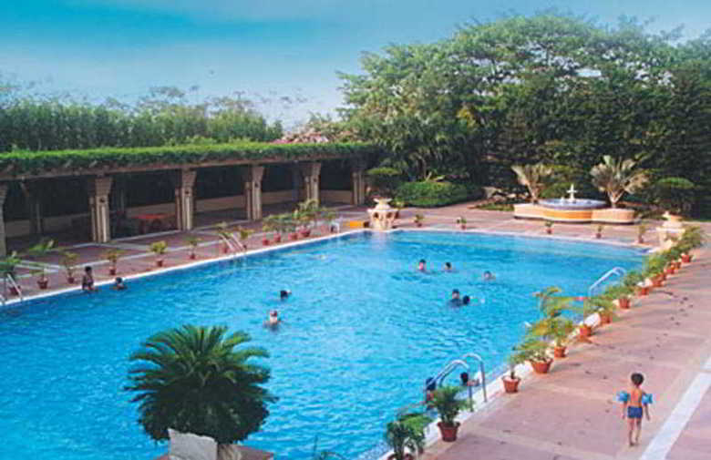 Hotel Swosti Premium