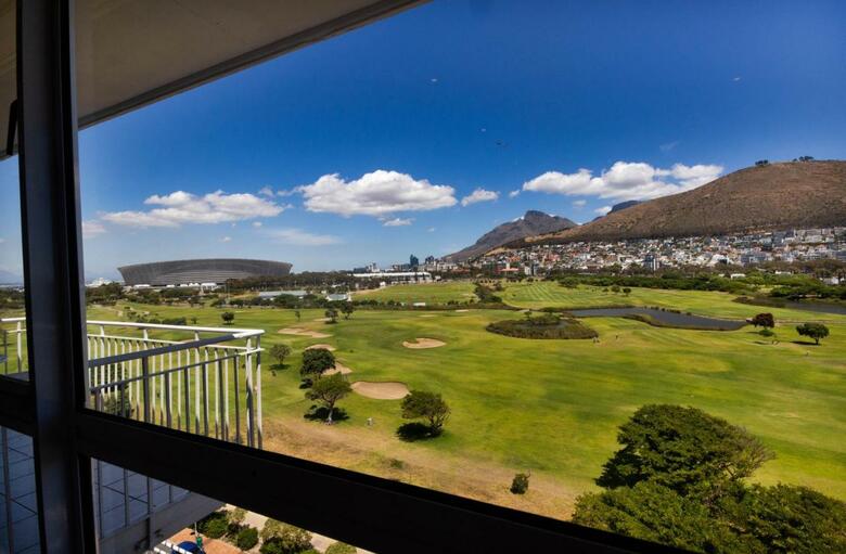 Hotel Mouille Point Village