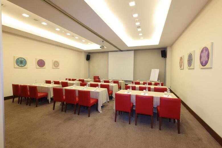 Hotel Hilton Garden Inn Konya (.)