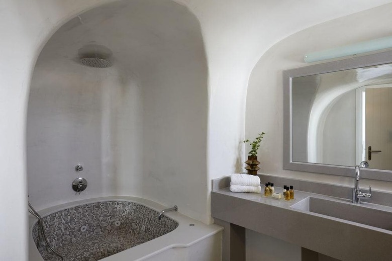 Hotel Petit Palace