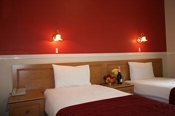 Grange Moor Hotel