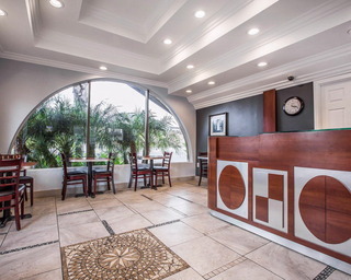 Hotel Rodeway Inn Near Legoland