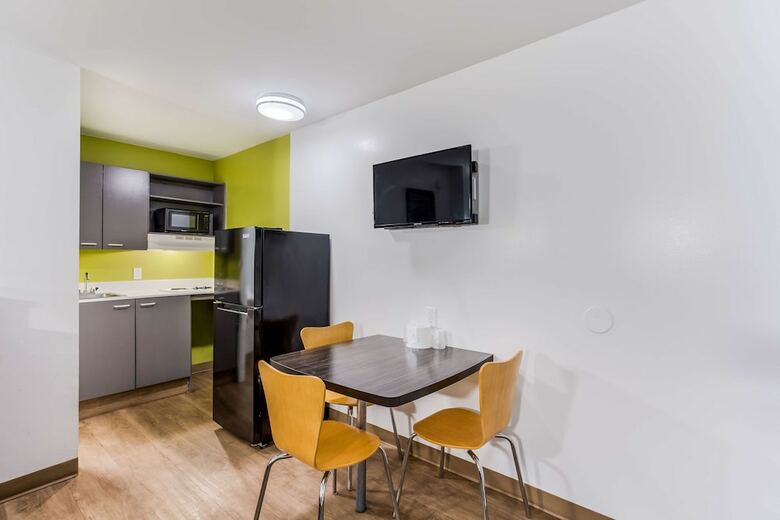 Hotel Suburban Extended Stay Bay Meadows