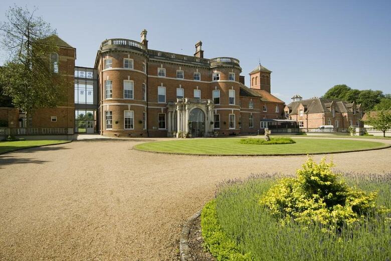 Hotel Oakley Hall