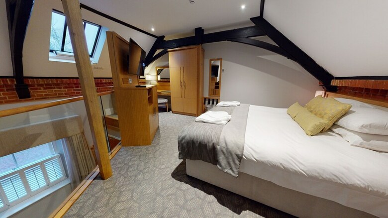 Hotel Oakley Hall