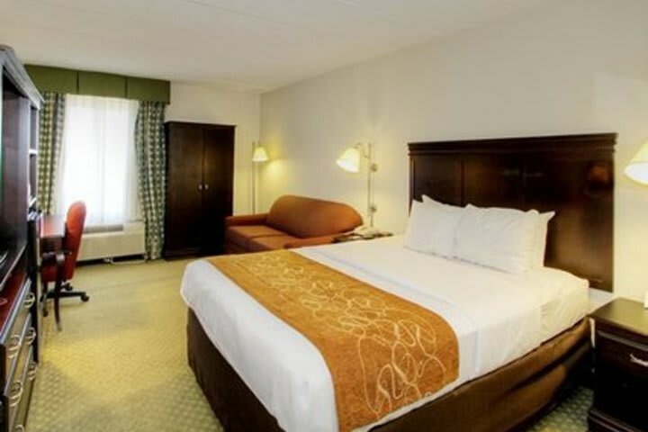 Hotel Comfort Inn & Suites