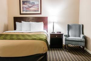 Hotel Econo Lodge & Suites