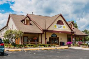 Hotel Econo Lodge & Suites