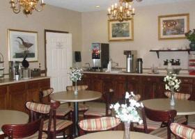 Hotel Econo Lodge & Suites