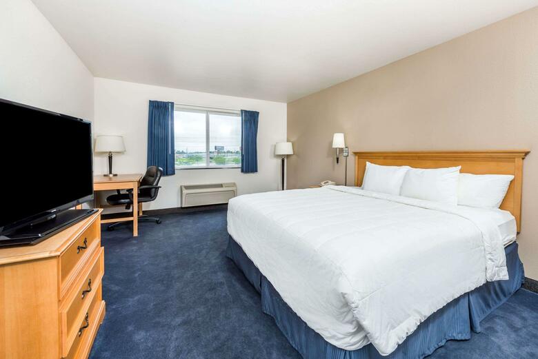 Hotel Baymont By Wyndham Indianapolis Northeast