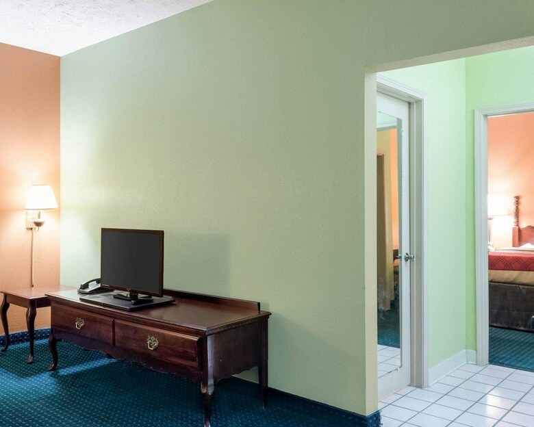 Hotel Econo Lodge Canton I-55