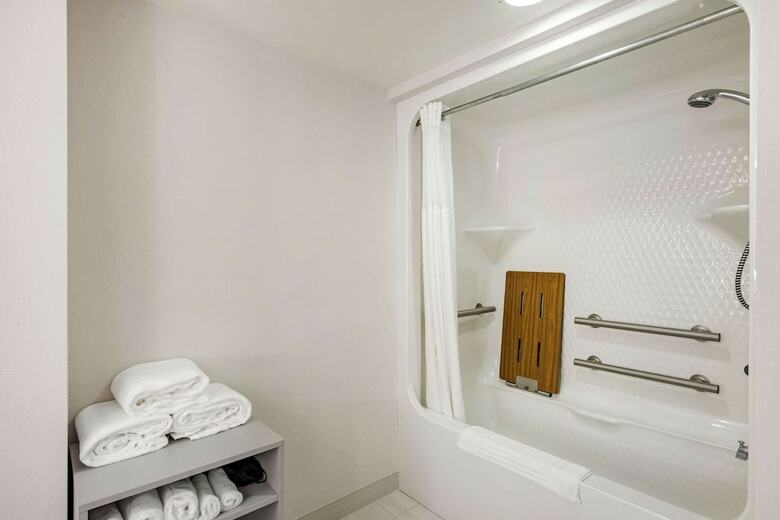 Hotel Comfort Suites Ocean City West