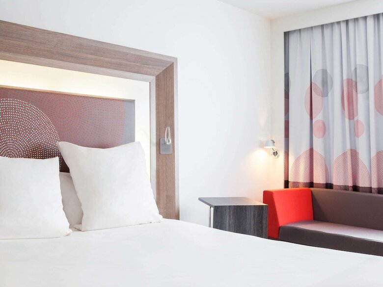 Hotel Novotel Chartres