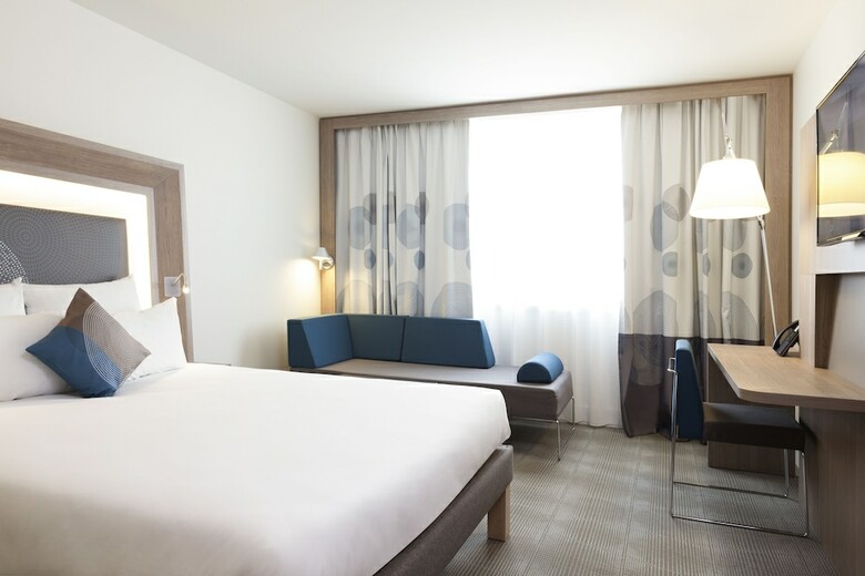 Hotel Novotel Chartres