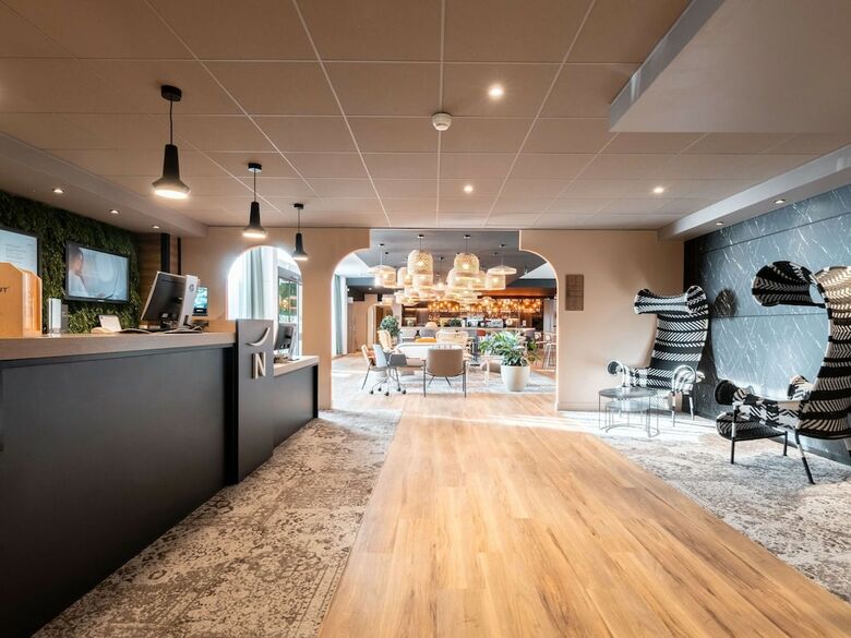 Hotel Novotel Chartres