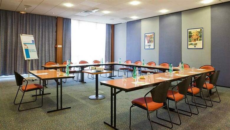 Hotel Novotel Chartres