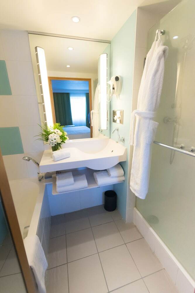 Hotel Novotel Chartres