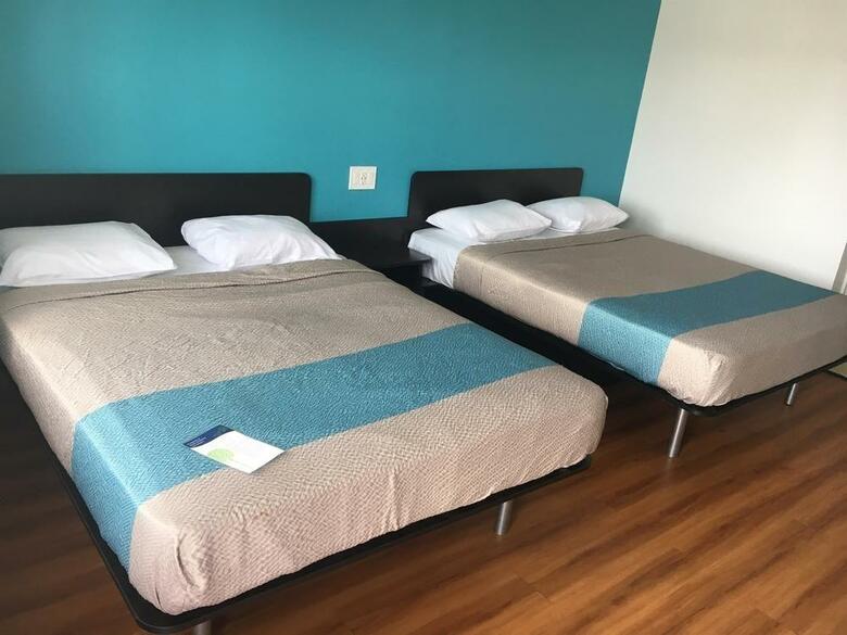 Hotel Rodeway Inn