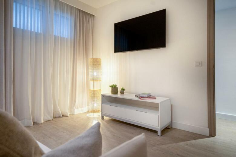 Hotel Innside By Meli� Wave Calvi�