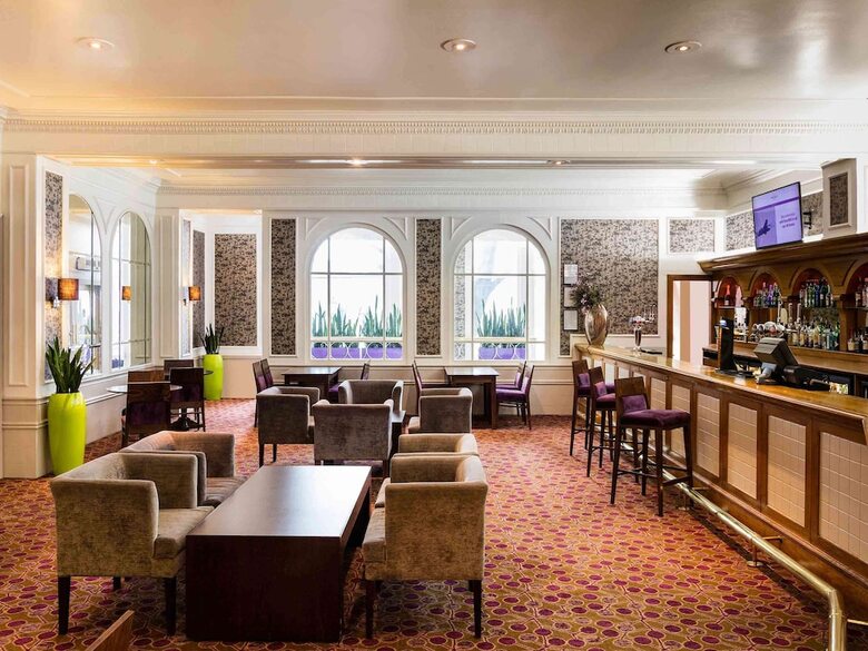 Hotel Caledonian