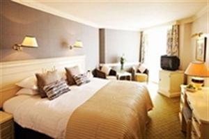 Hotel De Vere Royal Bath