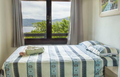 Casa Em Condom�nio Fechado Com Vista Para Lagoa