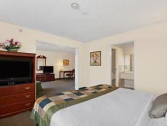 Hotel Wingate By Wyndham-indianapolis Airport