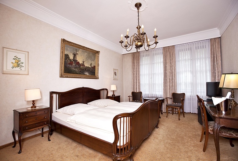 Antik Hotel Bristol