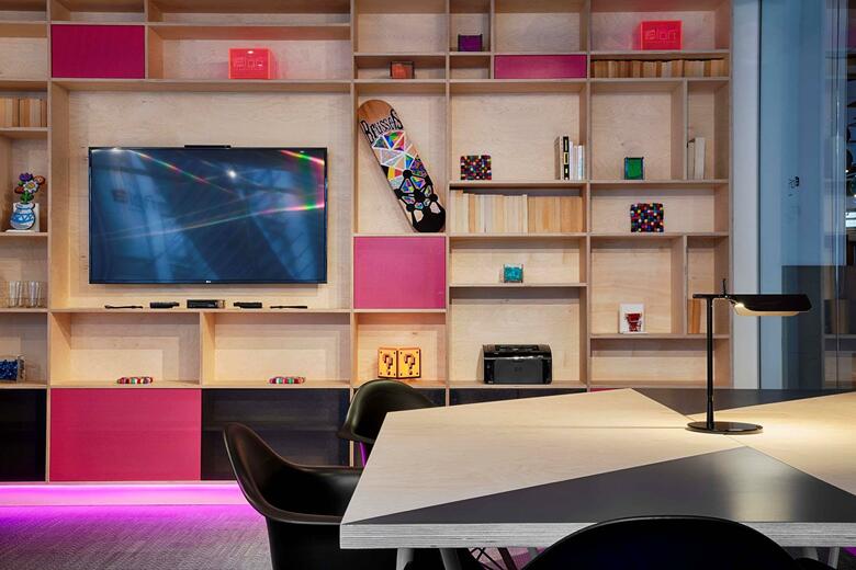 Hotel Aloft Brussels Schuman