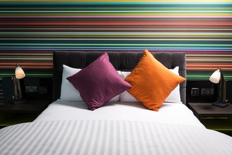 Village Cardiff - Hotel & Leisure Club