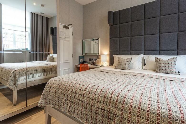 Bank Hotel