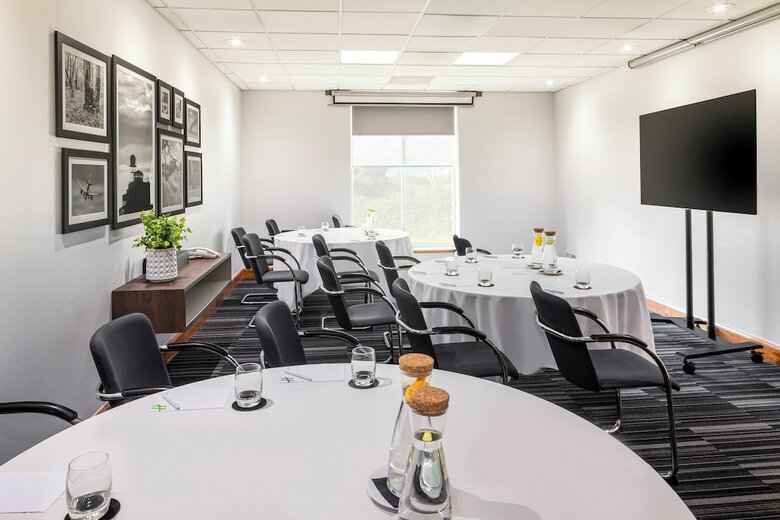 Hotel Holiday Inn Gatwick Airport