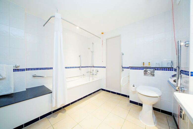 Hotel Holiday Inn Gatwick Airport