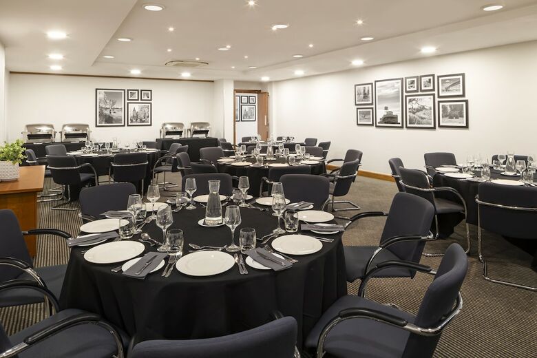 Hotel Holiday Inn Gatwick Airport