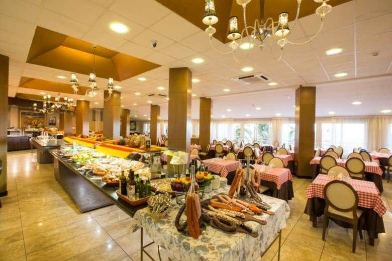 Hotel Alba Seleqtta