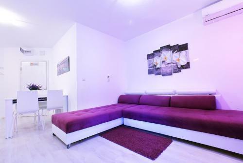 Apartamento Minismart Complex Rainbow Garden And Jacuzzi