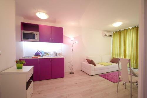 Apartamento Minismart Complex Rainbow Garden And Jacuzzi