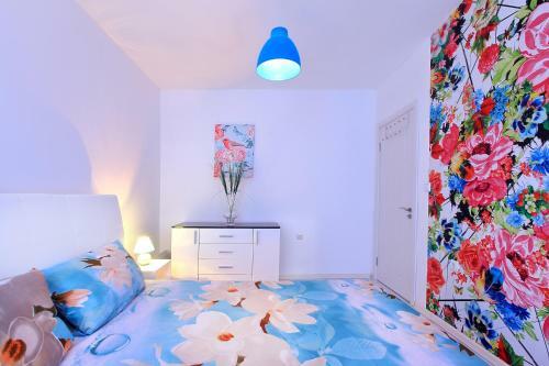 Apartamento Minismart Complex Rainbow Garden And Jacuzzi