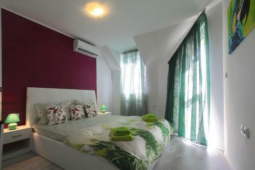 Apartamento Minismart Complex Rainbow Garden And Jacuzzi