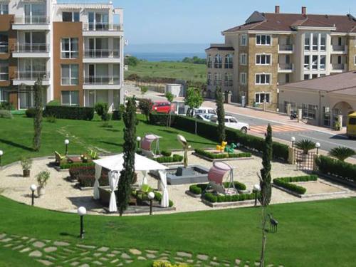 Sunny Island Apartment B33
