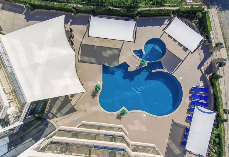 Family Hotel Adena