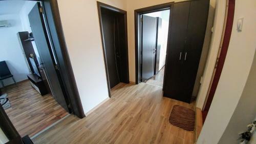 Single Apartment Elit