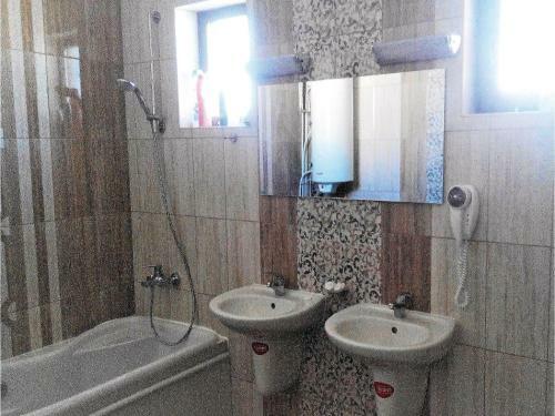 Three-bedroom Holiday Home In Kosharitsa Village