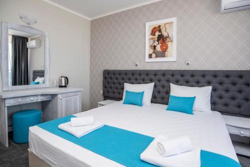 Hotel Oasis Del Sol ***