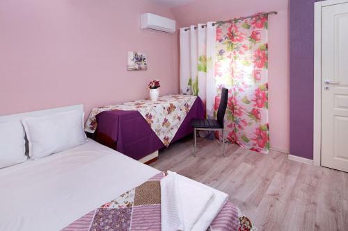 Feniks Apartments