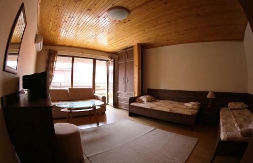 Hostal Aurora Guest House