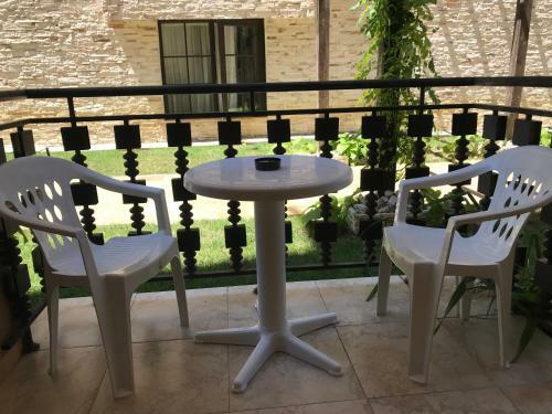 Pearl Beach Apartments In The Cliff Resort